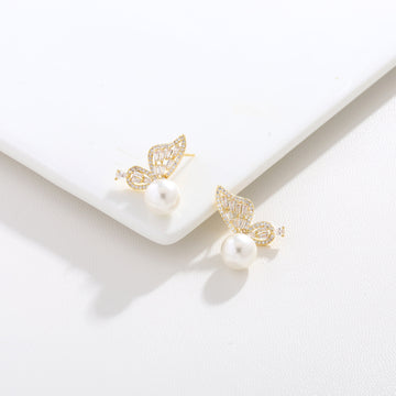Petite Leaf Pearl Earrings