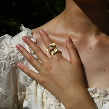 Floral Pearl Statement Ring-18mm