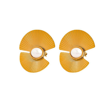 Shell Fan Pearl Drop Earrings