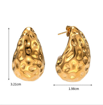 Molten Teardrop Texture Studs