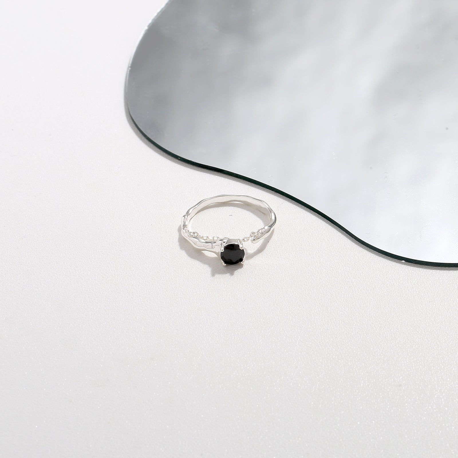 Tiny Black Stone Ring 17mm