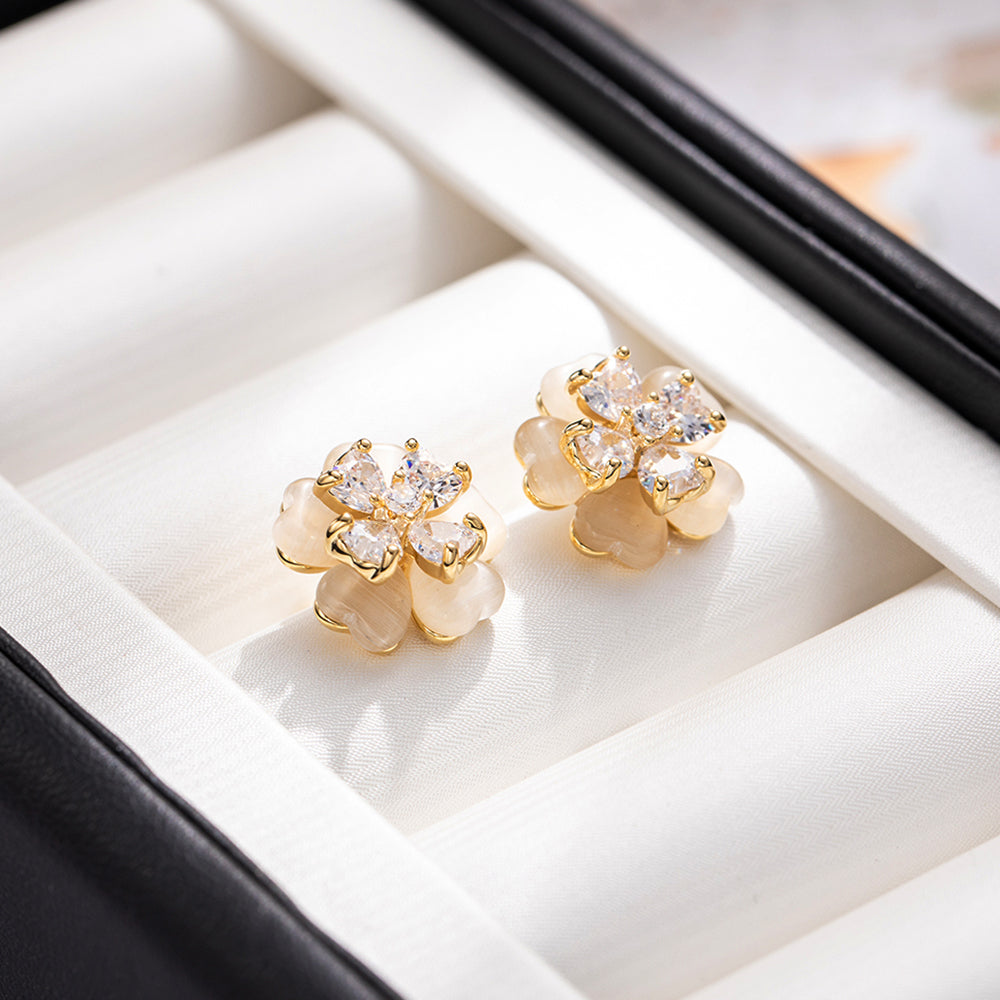 Enchanted Bloom Pearl Clips