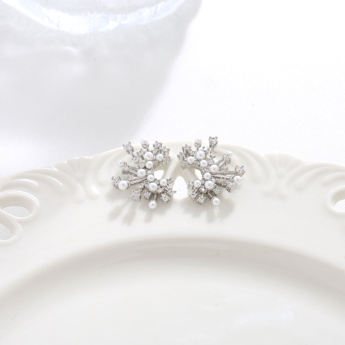 Radiant Snow Burst Studs