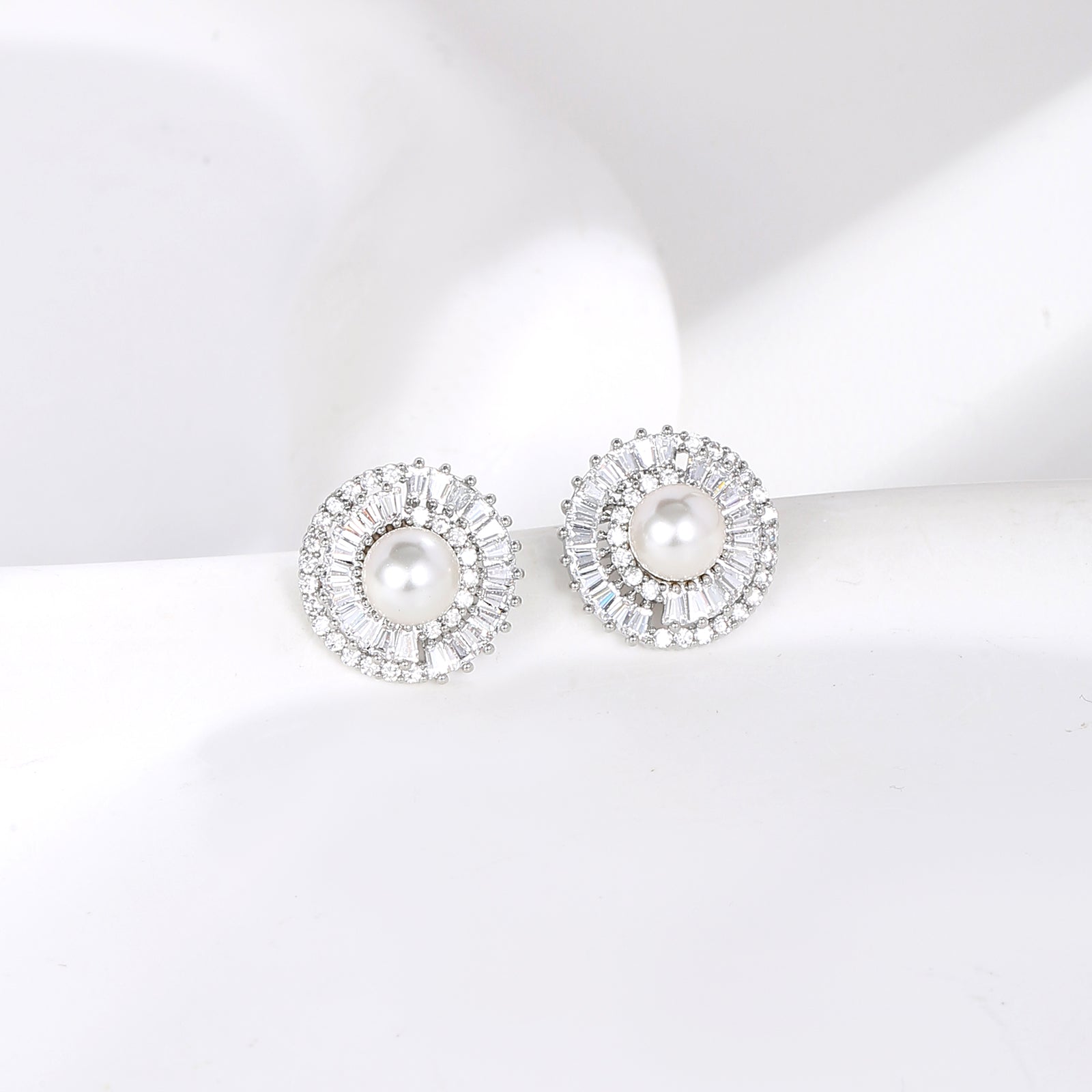 Halo Brilliance Studs