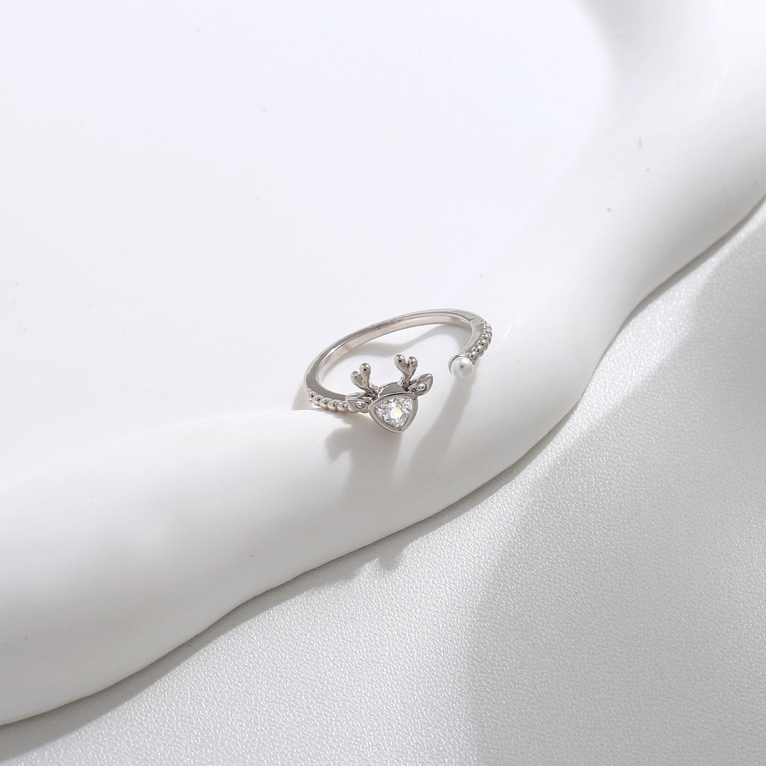 Asymmetric Leaf Wrap Ring  17mm
