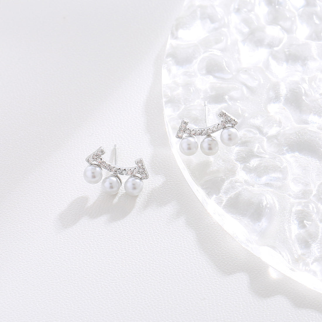 Crystal Leaf Arch Studs