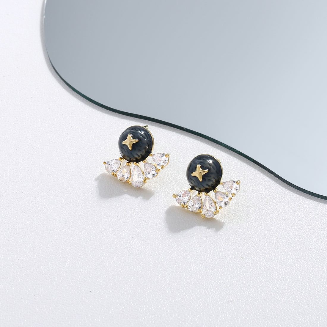 Midnight Daisy Studs