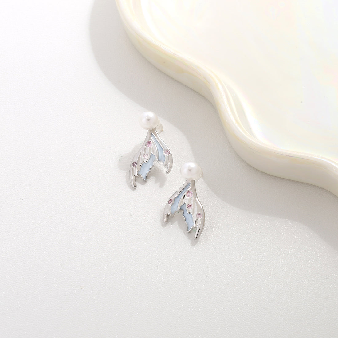 Fish Tail Pearl Studs