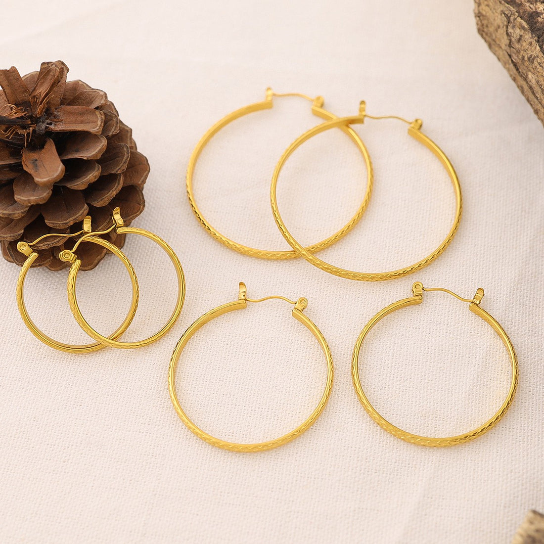 wisted Oval Hoop Earrings  3.5cm