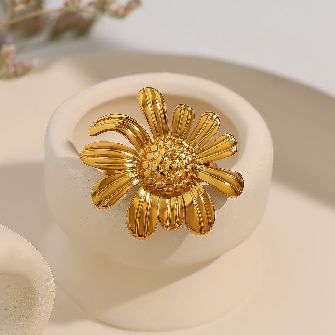 Golden Bloom Statement Ring-18mm
