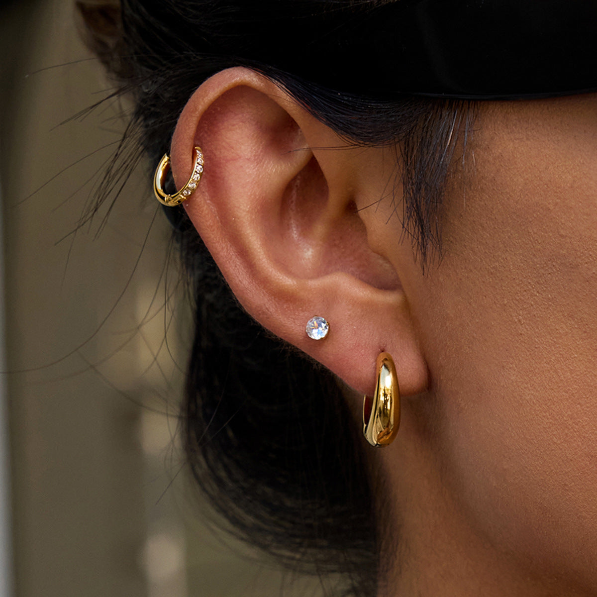 Thick Gold Oval Hoop Earrings