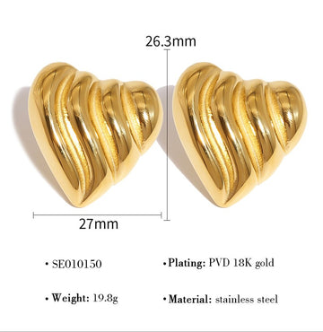 Ribbed Heart Stud Earrings