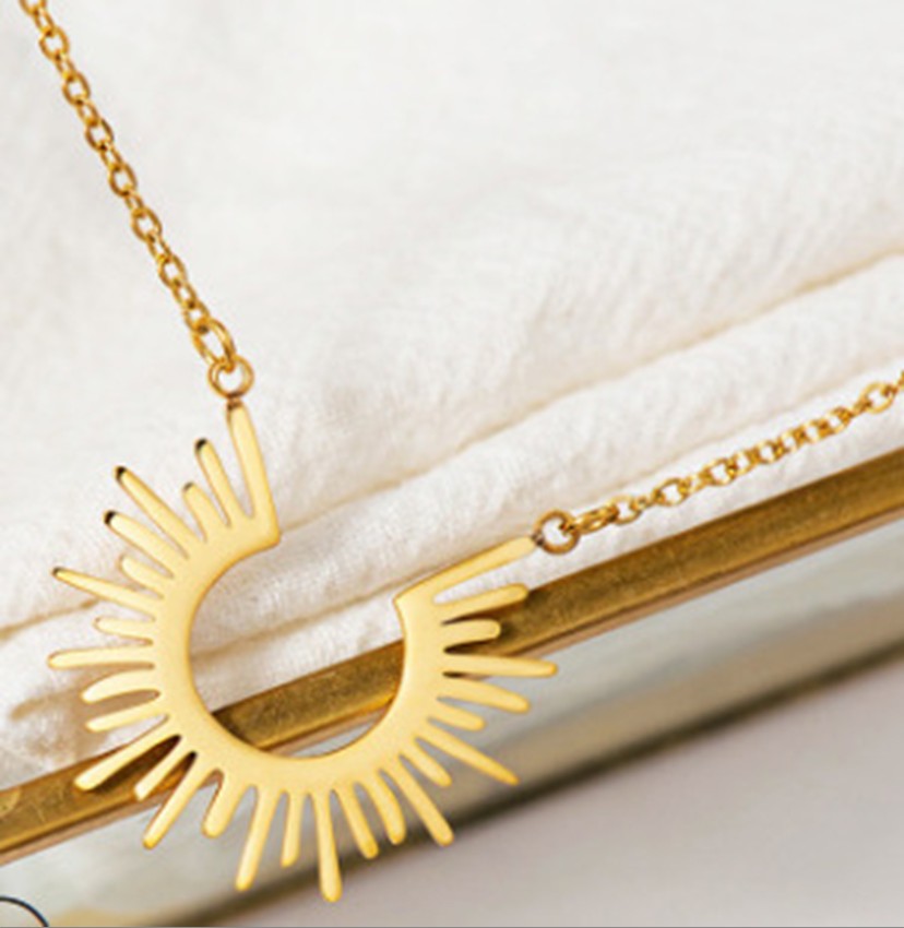 Sunray Collar Gold Necklace