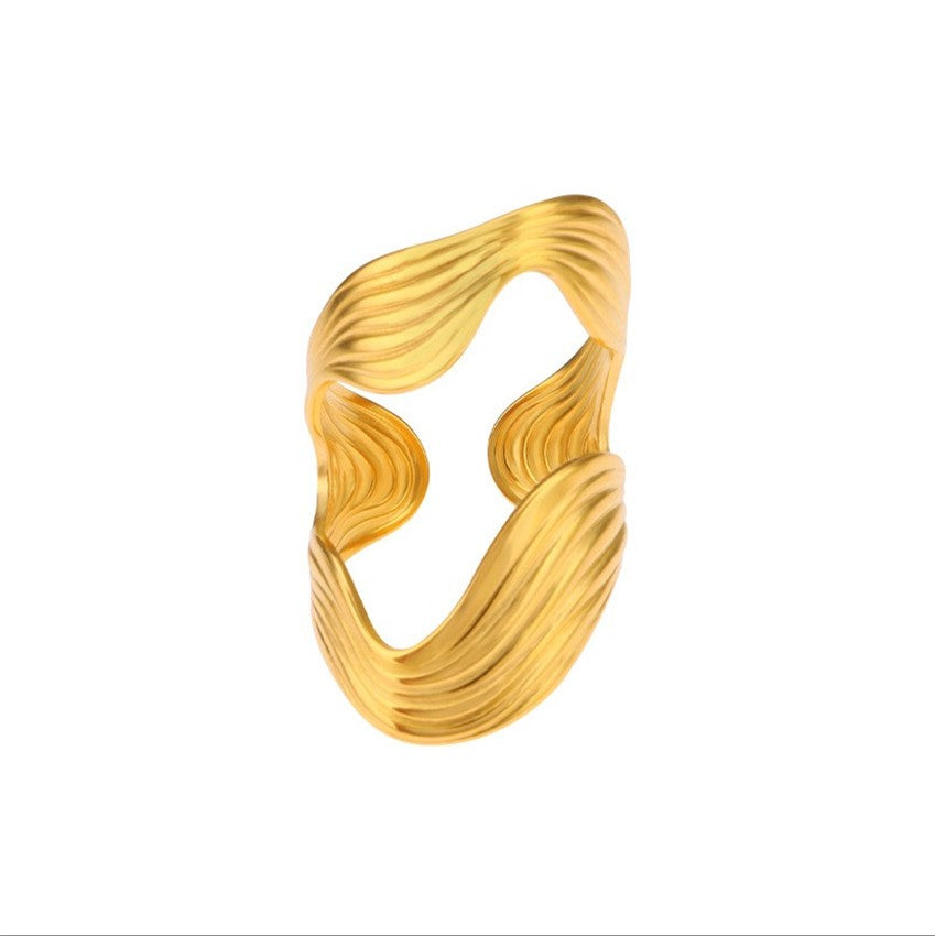 Twist Ripple Ring - Gold-18mm
